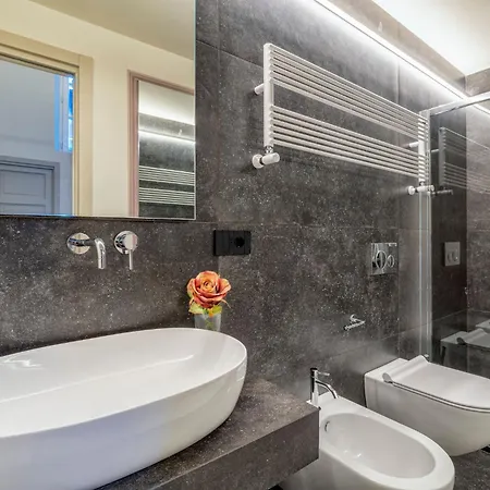 Iconic Square Luxury Attic Tuscany 锡耶纳